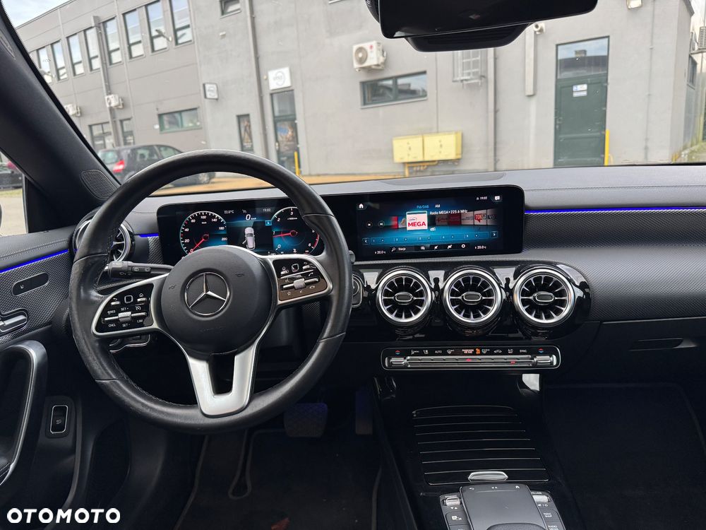 Mercedes-Benz CLA - 6