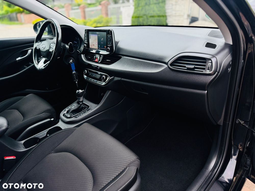 Hyundai i30 1.6 CRDI DCT Premium - 17