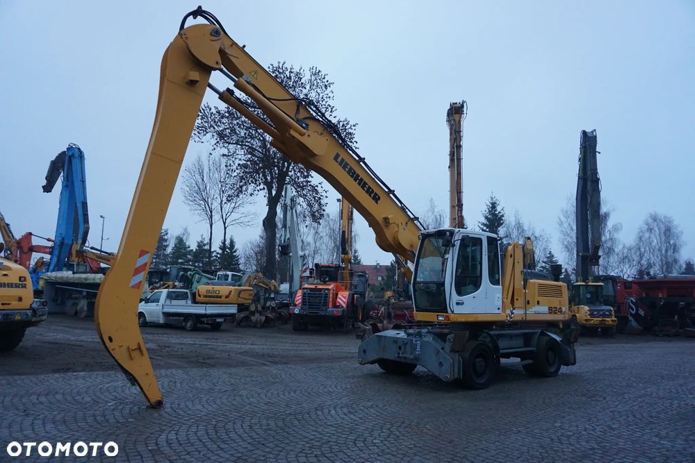 Liebherr A 924C - 8