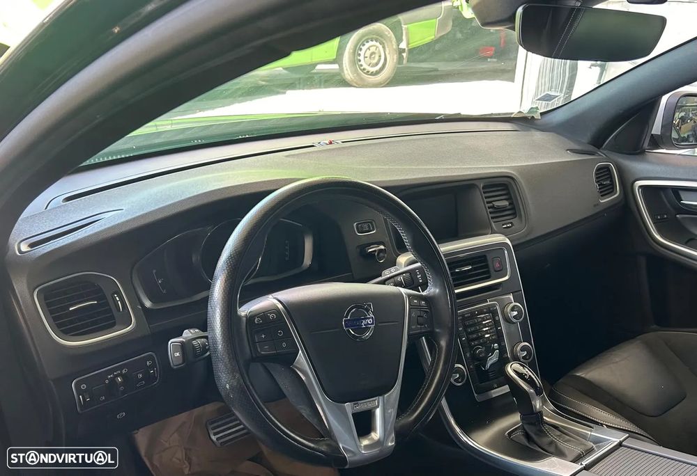 Volvo V60 I R-Design (2016) - Lote de Peças - 5