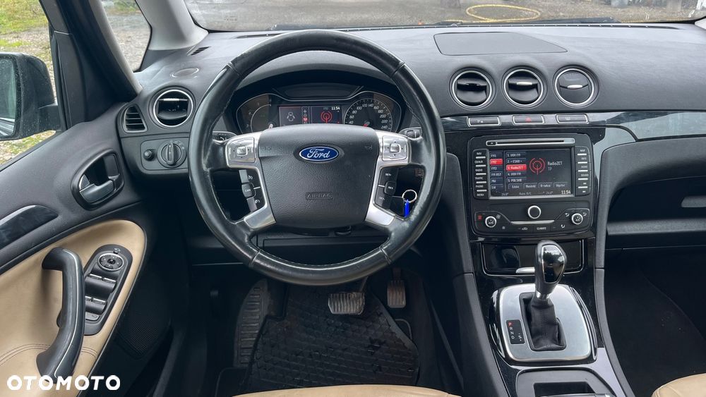 Ford Galaxy - 16