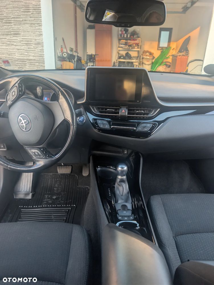 Toyota C-HR - 7