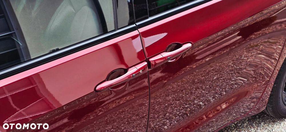 Chrysler Pacifica - 11