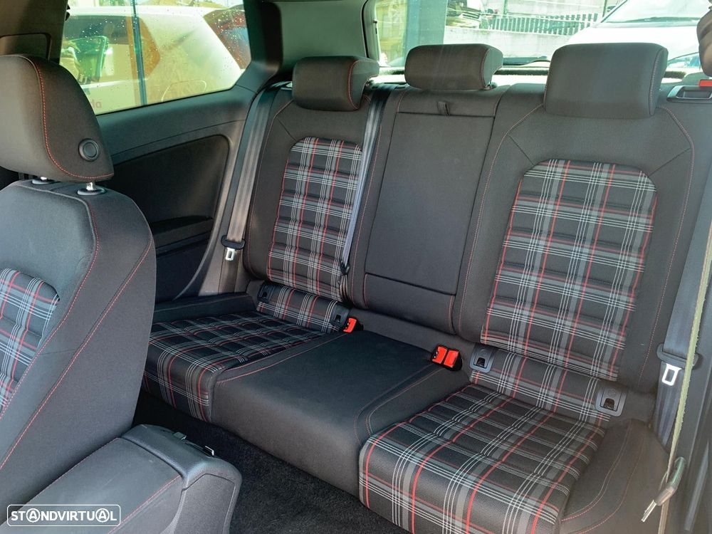 VW Golf 2.0 TSi GTi DSG Performance - 19