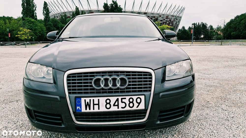 Audi A3 3-drzwiowe 1.6 Attraction - 1