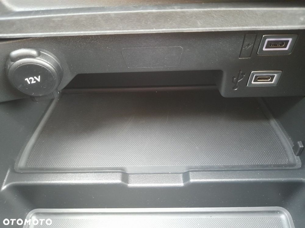 Opel Astra 1.2 T Elegance S&S - 30