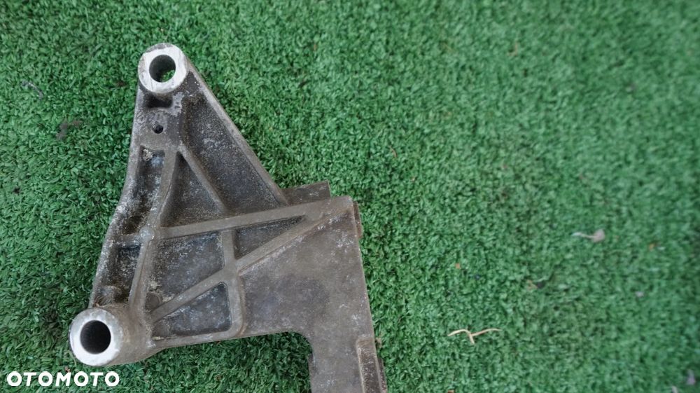 Saab 9-3 Vectra Signum 2.8 V6 turbo B284L lapa wspornik  pompy wspomagania - 3