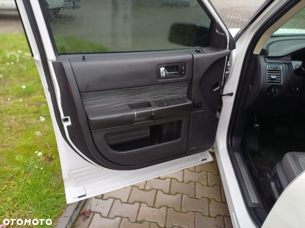 Ford Flex - 22