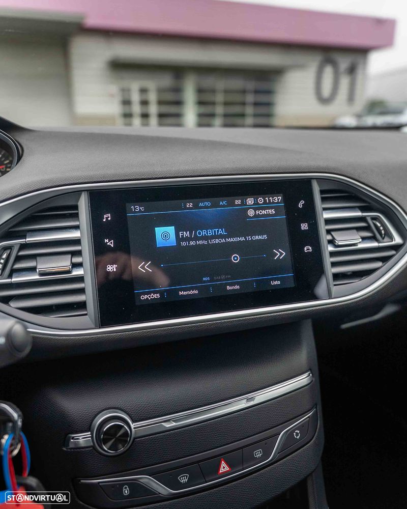 Peugeot 308 PureTech 130 GPF EAT8 Stop & Start Active Pack - 23