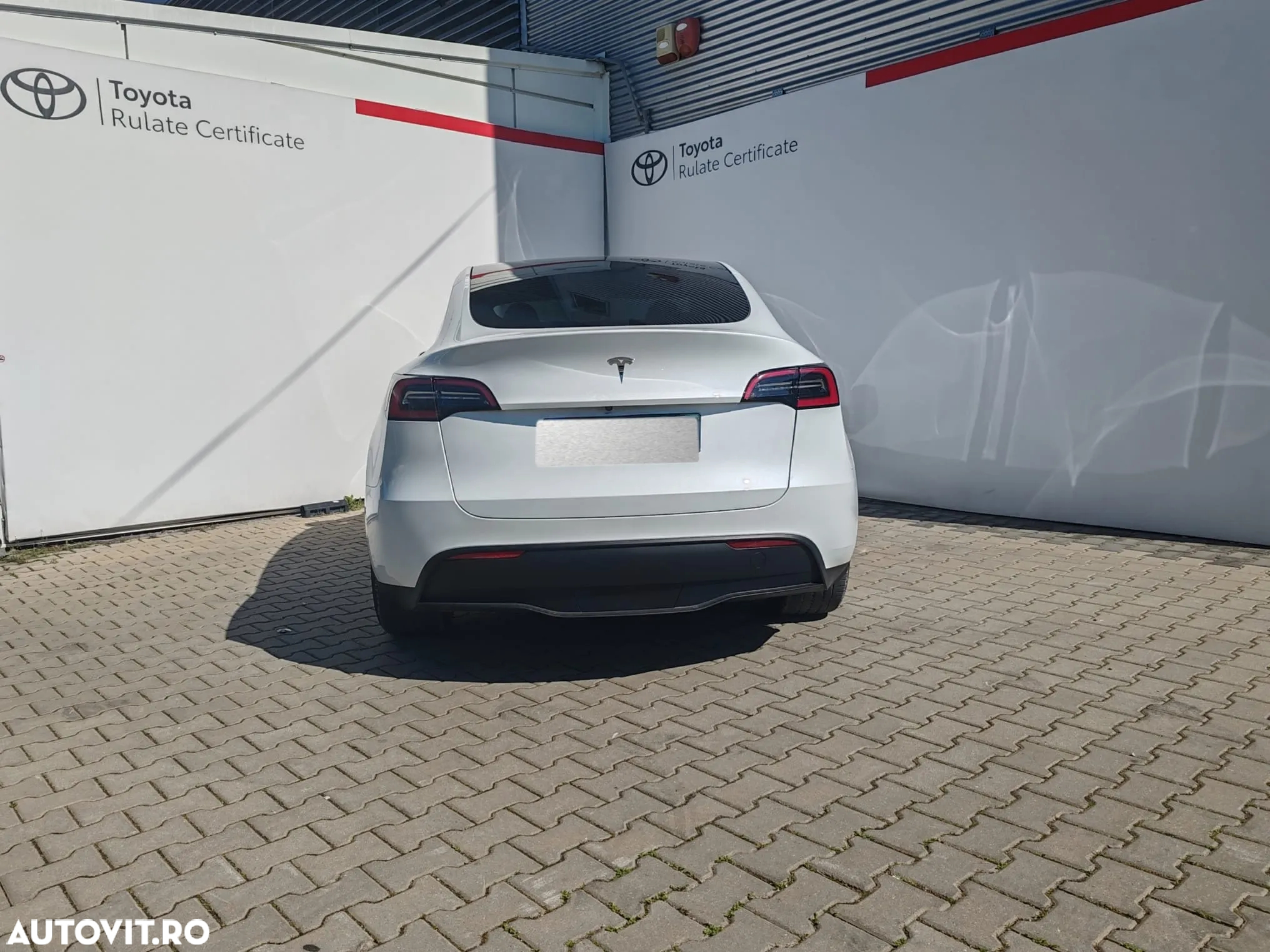 Tesla Model Y RWD Long Range - 15