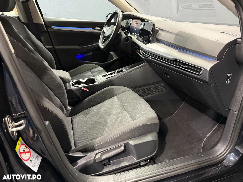Volkswagen Golf 1.0 eTSI DSG MHEV Life - 22