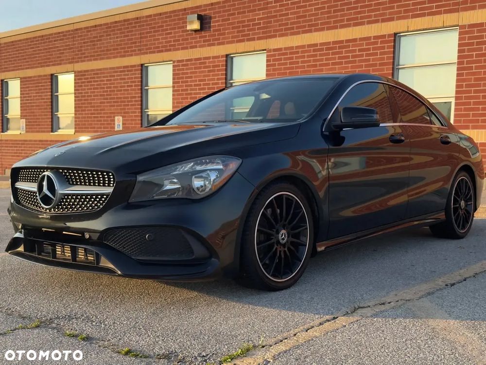 Mercedes-Benz CLA 250 4-Matic AMG Line 7G-DCT - 2