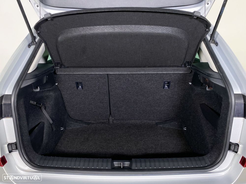 Skoda Kamiq 1.0 TSI DSG — fotografia 7