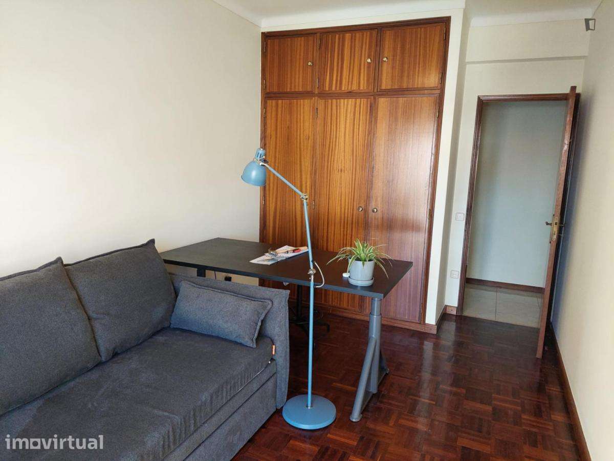 Quarto - localizado em Santarem - Grande imagem: 5/21