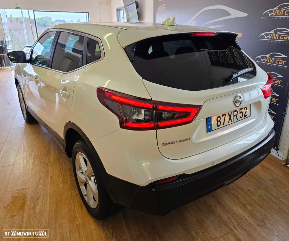 Nissan Qashqai 1.5 dCi N-Connecta - 11