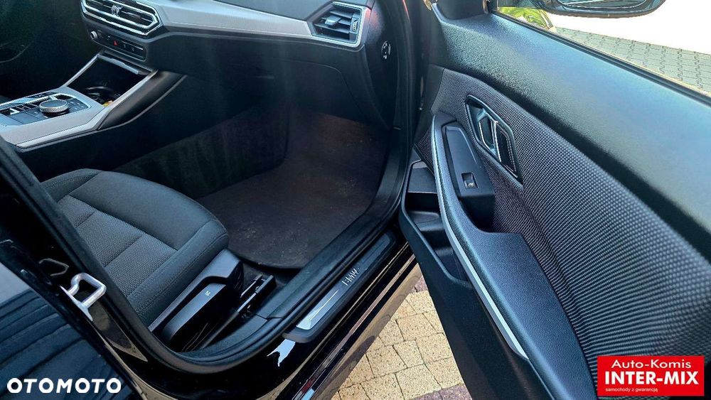BMW Seria 3 - 22