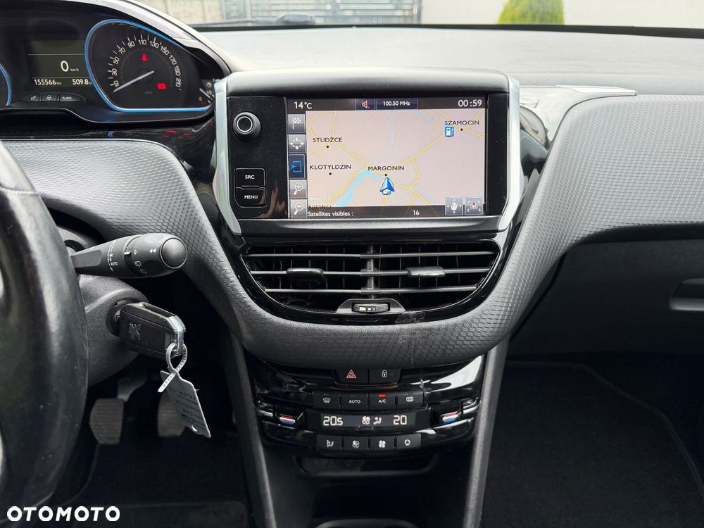 Peugeot 2008 - 13
