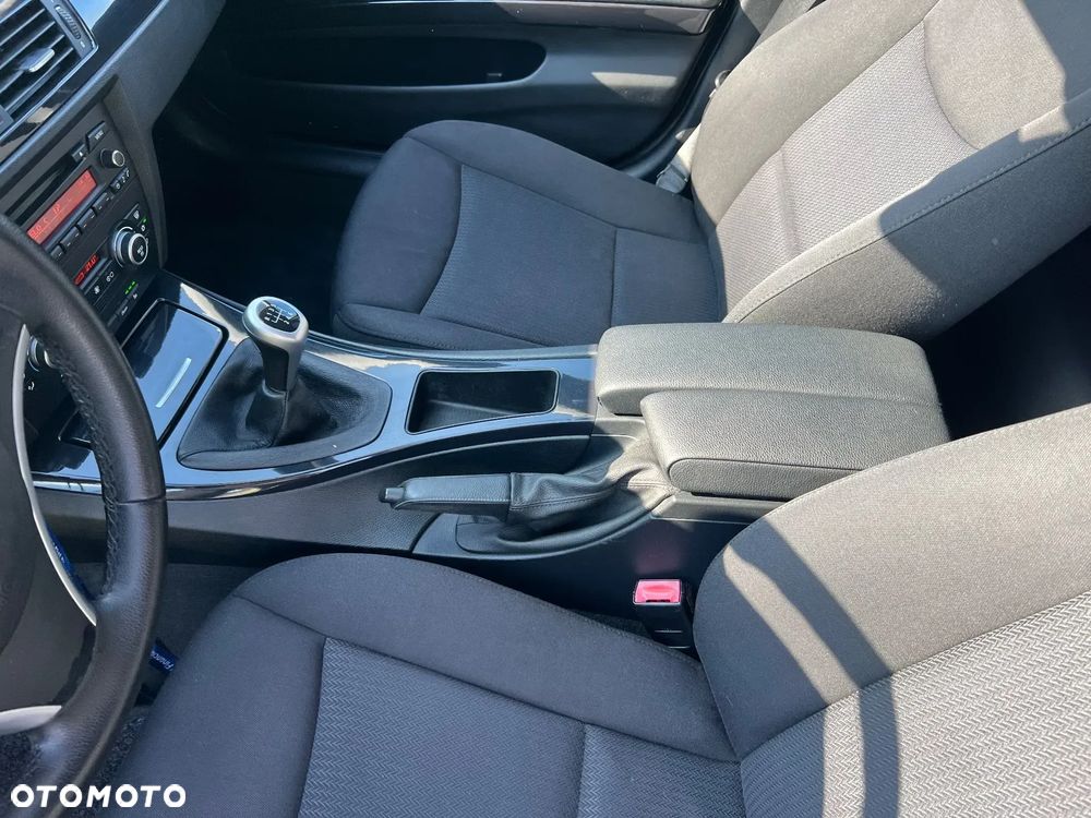BMW Seria 3 318i Edition Lifestyle - 14