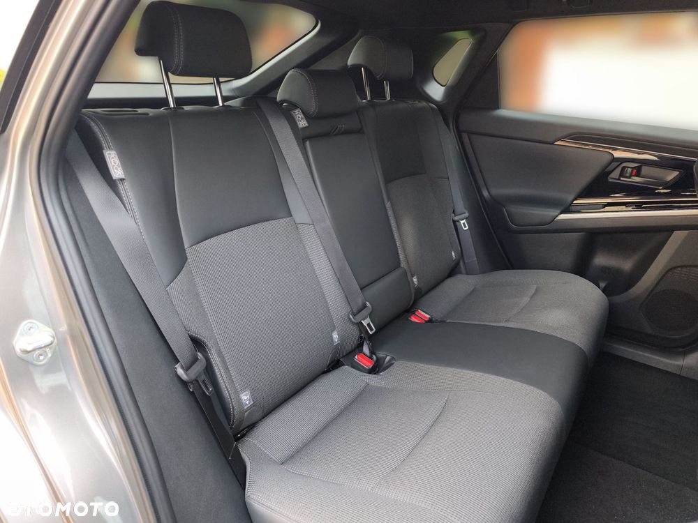 Toyota bZ4X 71.4kWh Prestige - 10