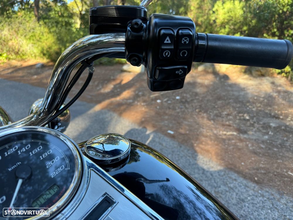 Harley-Davidson Road King 107 - 26