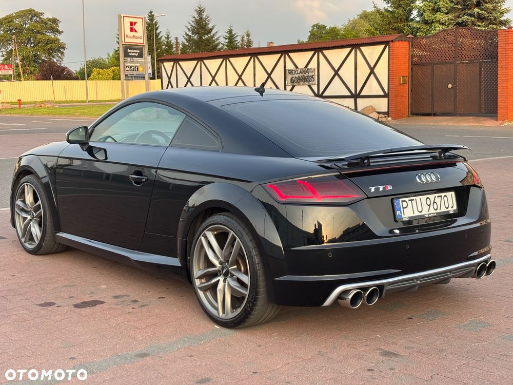 Audi TT S Coupé - 5