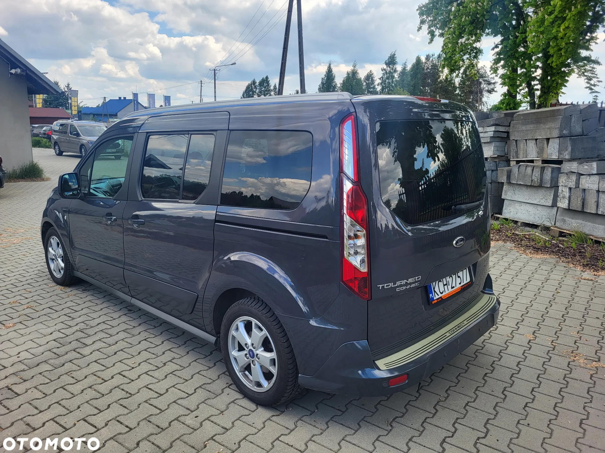 Ford Tourneo Connect 1.6 TDCi Titanium - 3