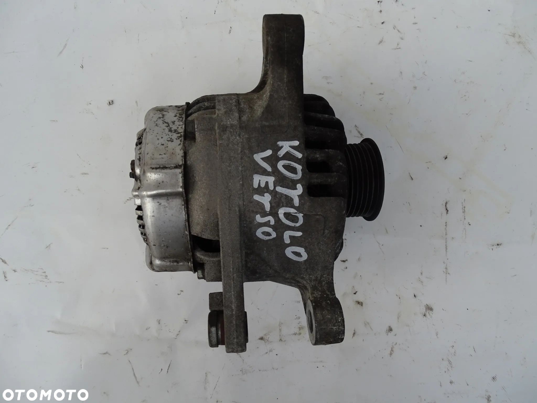 ALTERNATOR 27060-0D170 TOYOTA COROLLA VERSO II E12 1.8 VVTI F-VAT - 1