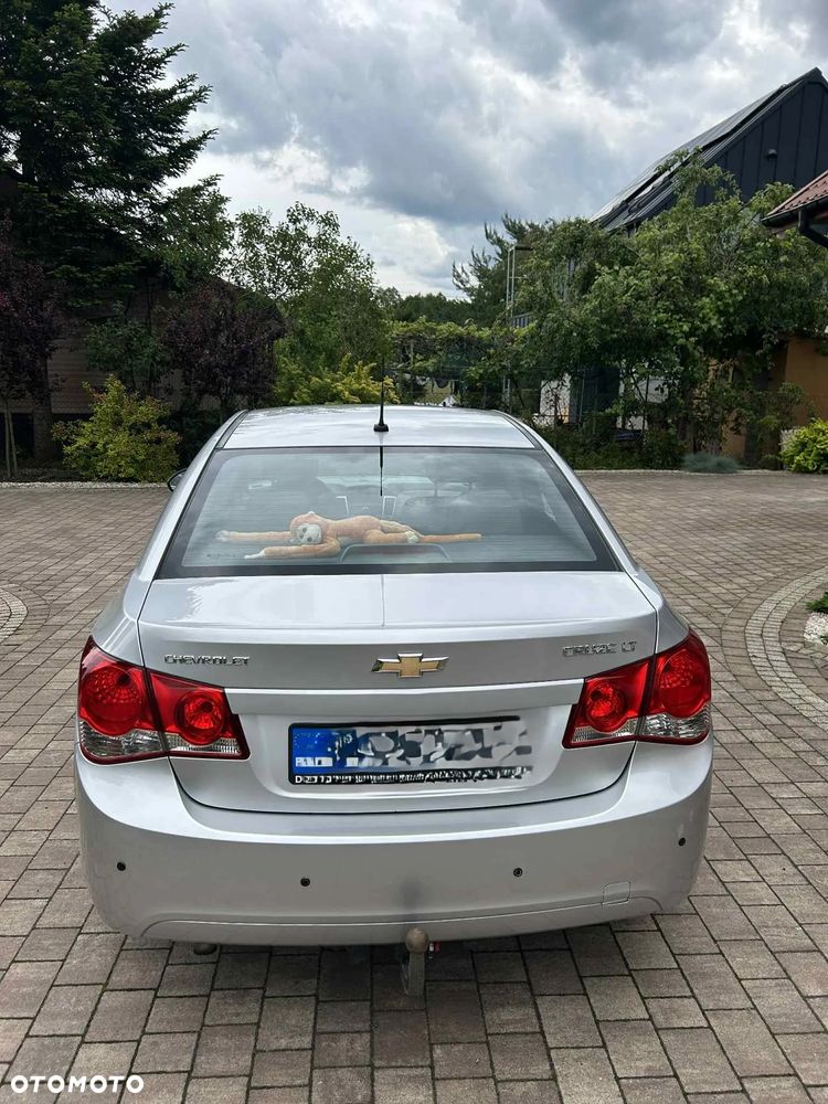 Chevrolet Cruze 1.8 LS - 18