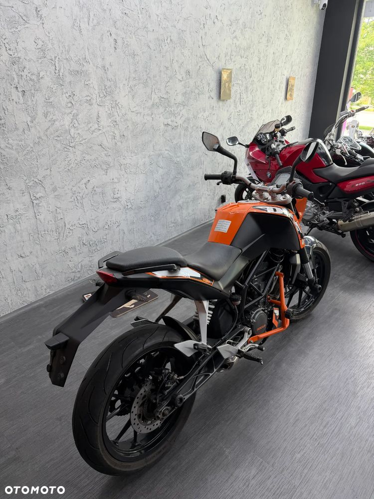 KTM Duke 125 - 12