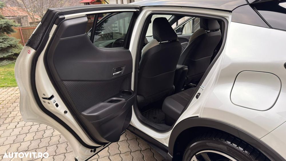 Toyota C-HR - 4