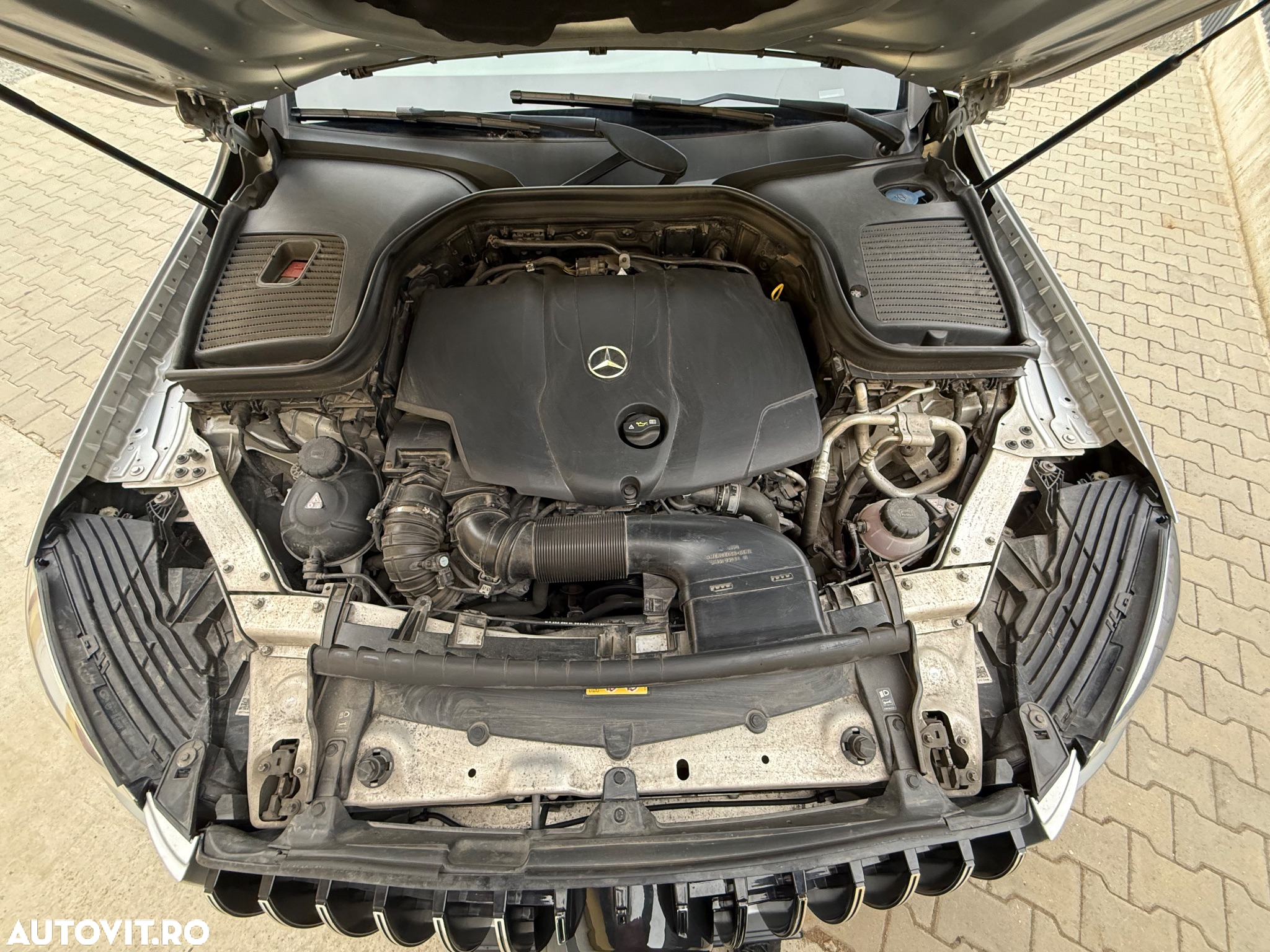 Mercedes-Benz GLC 250 d 4MATIC - 36