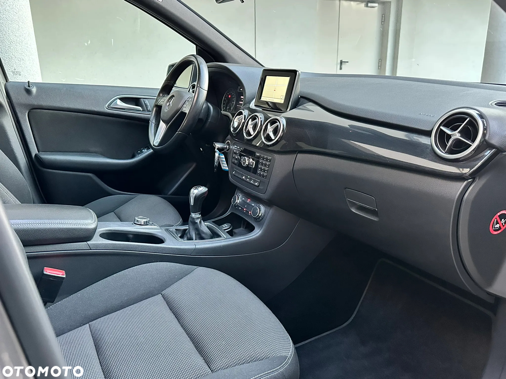 Mercedes-Benz Klasa B 180 (BlueEFFICIENCY) - 15