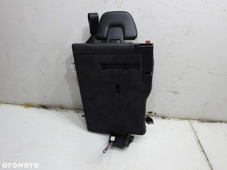 OPARCIE KANAPY PRAWY TYŁ VOLVO V70 III - 5