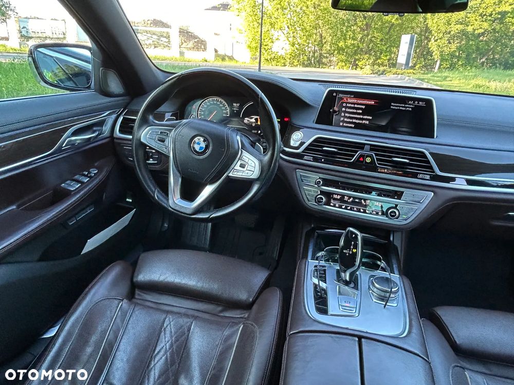 BMW Seria 7 740d xDrive - 11