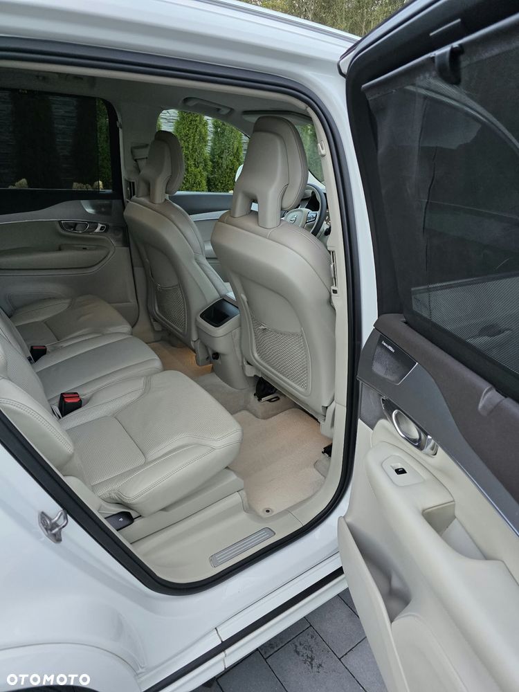 Volvo XC 90 - 20
