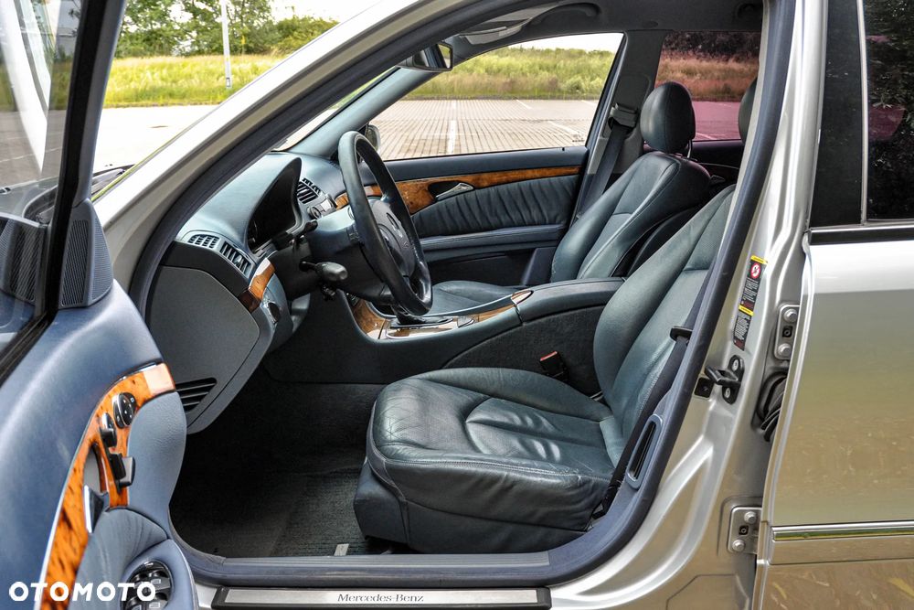 Mercedes-Benz Klasa E 350 4-Matic T Avantgarde - 7