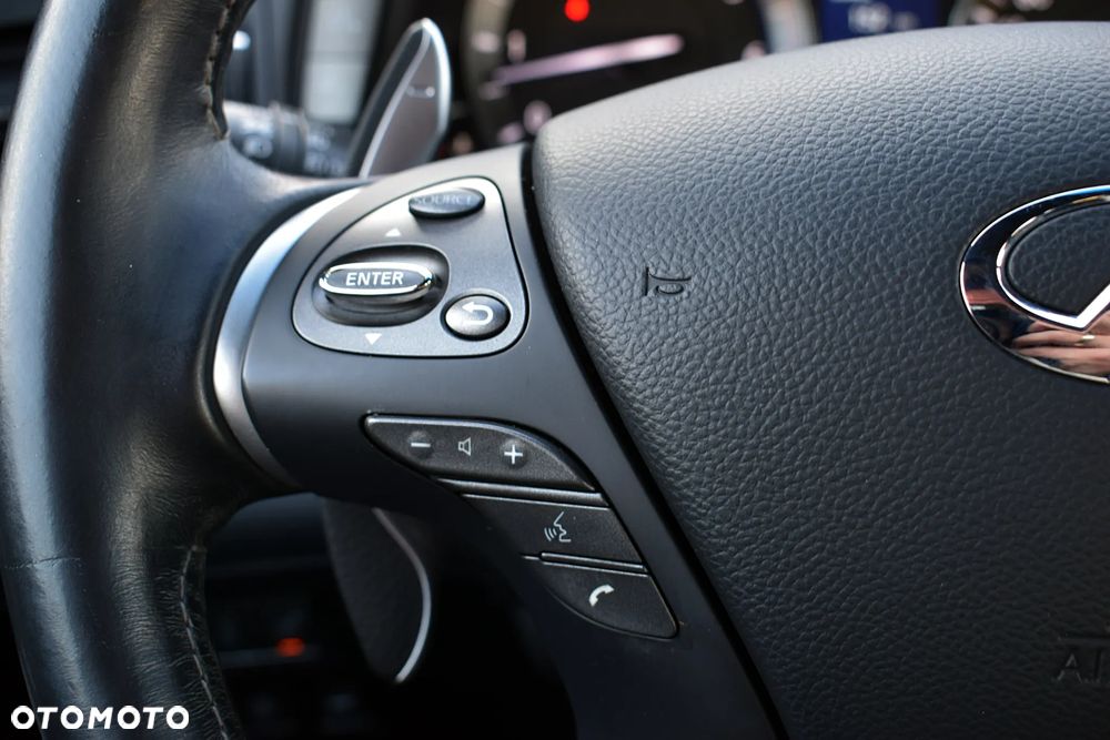 Infiniti M M30d S - 10