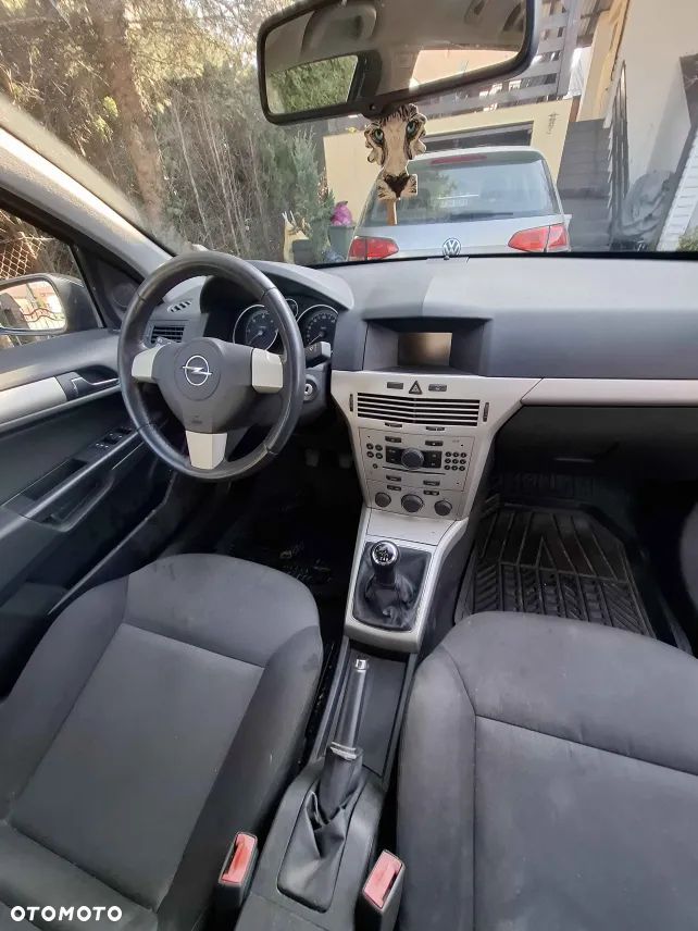 Opel Astra 1.9 CDTI DPF - 4