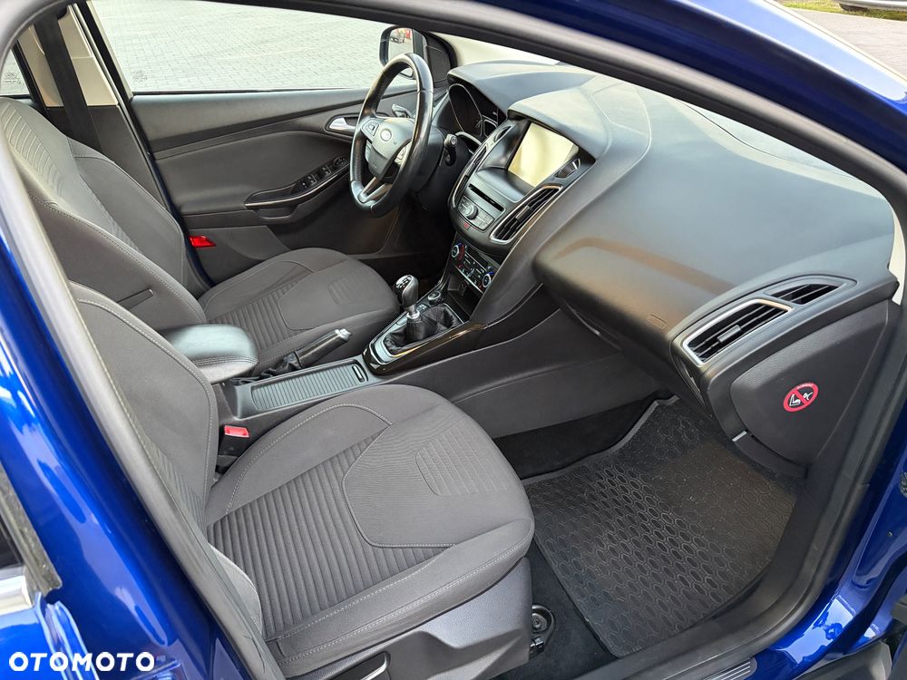 Ford Focus - 12