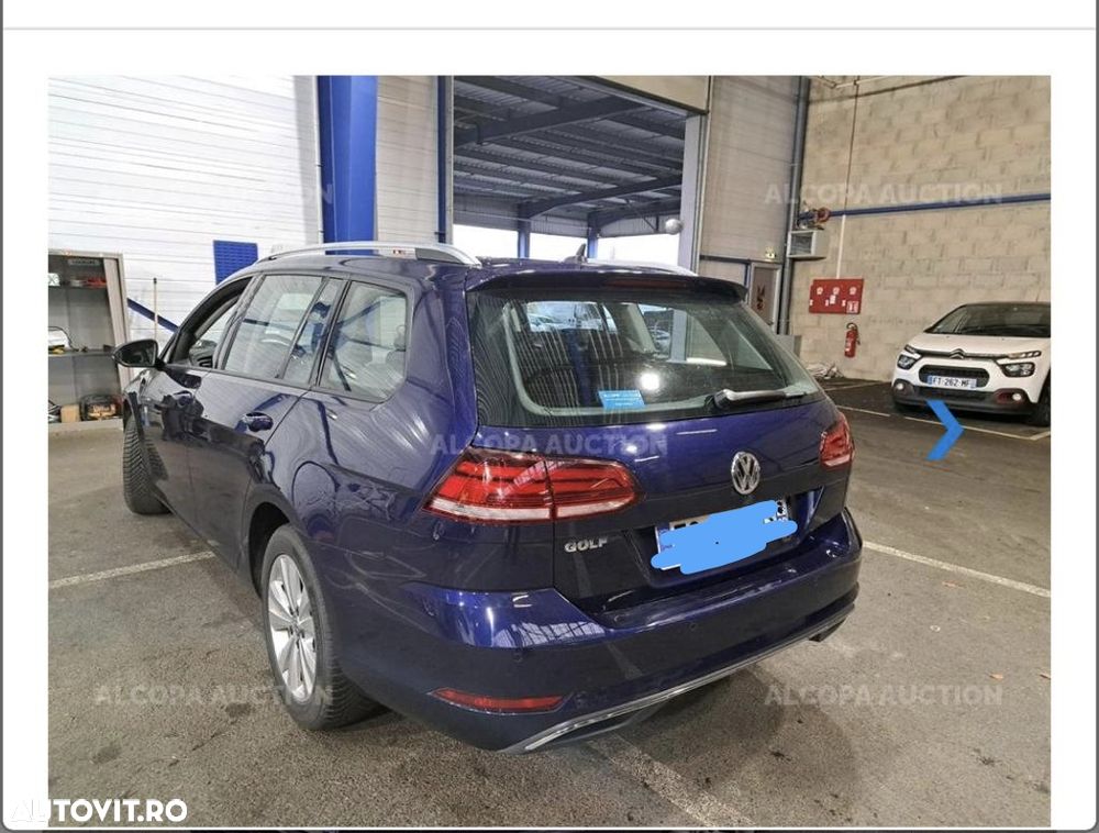 Volkswagen Golf - 2