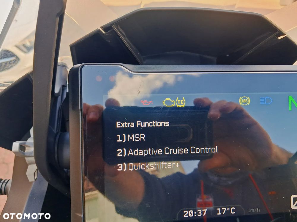 KTM Super Adventure - 24