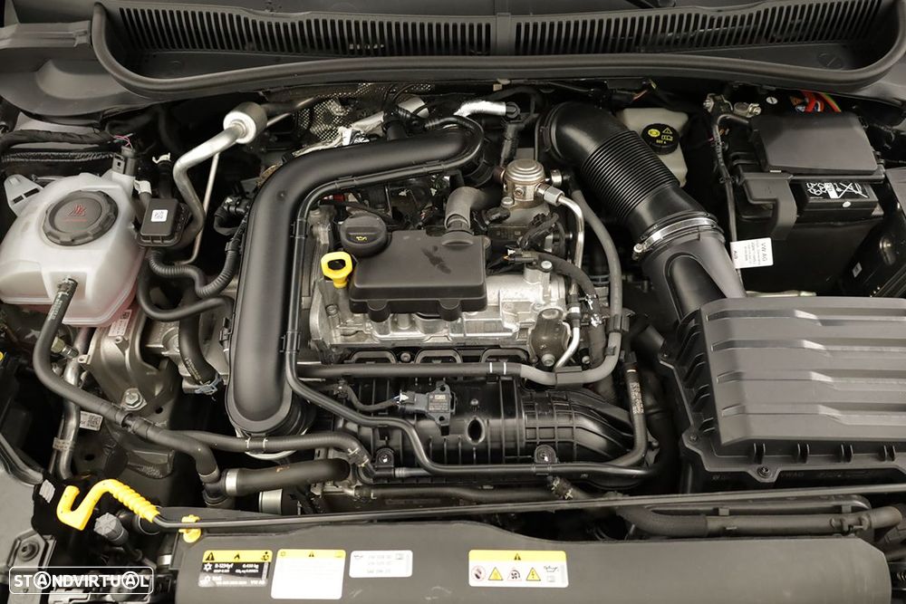 VW Taigo 1.0 TSI Urban DSG - 23