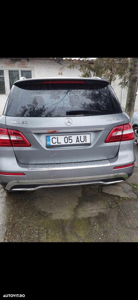 Mercedes-Benz ML 350 BlueTEC 4MATIC Aut - 12