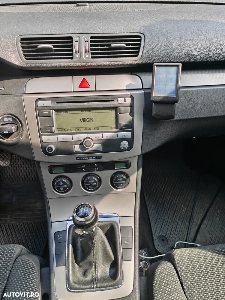 Volkswagen Passat 2.0 TDI DPF Comfortline - 11