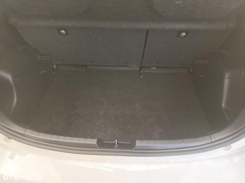 Toyota Yaris 1.0 Active - 21