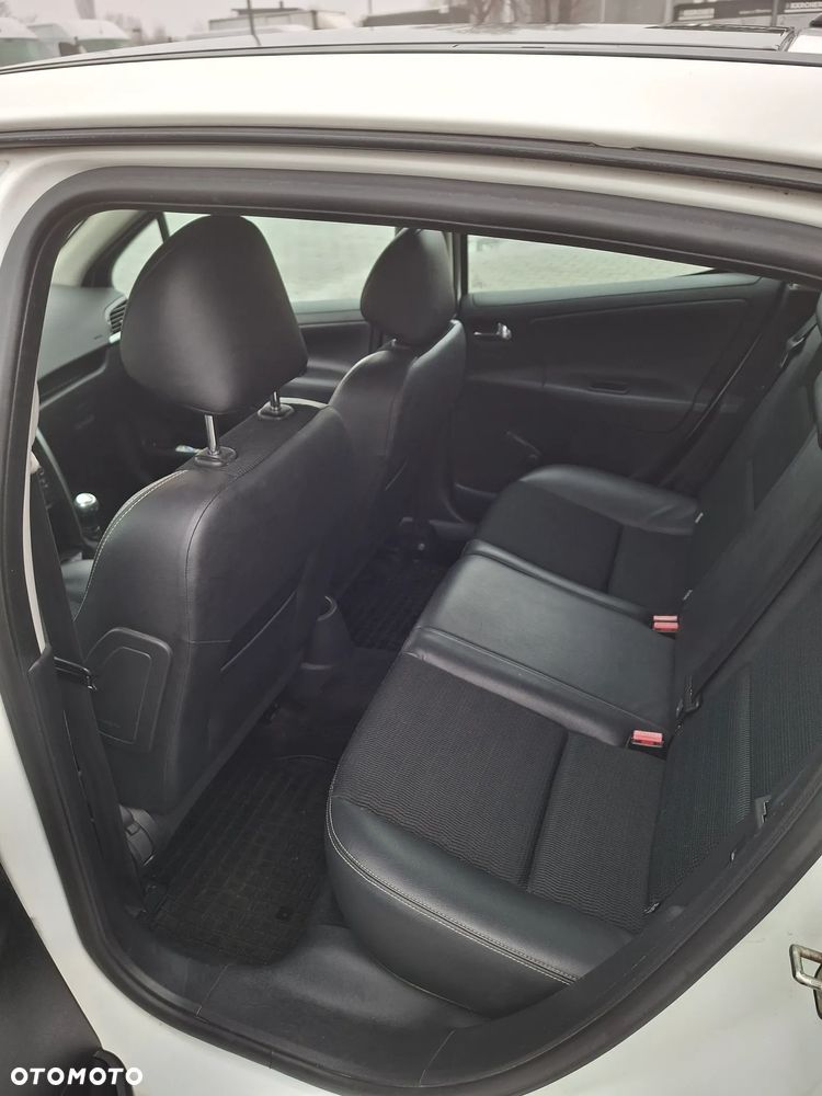Peugeot 207 1.6 HDi Access - 8