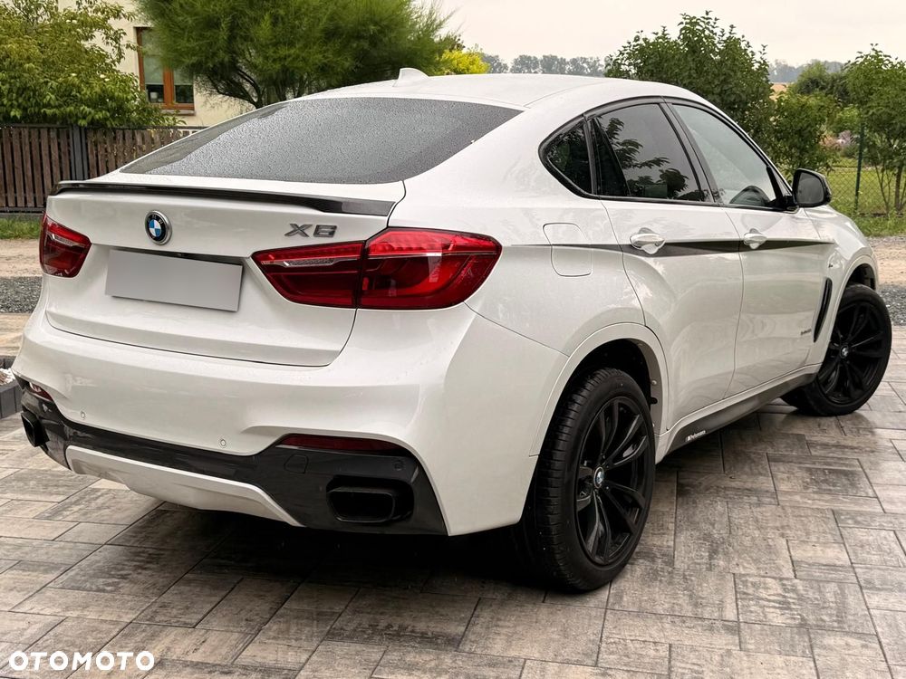 BMW X6 xDrive50i M Sport - 4