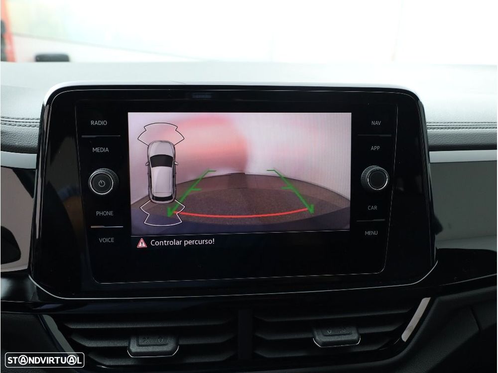 VW T-Roc 2.0 TDI R-Line DSG - 25