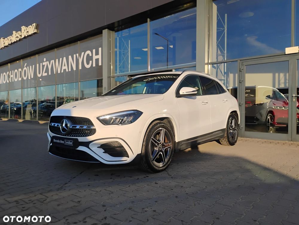 Mercedes-Benz GLA 200 AMG Line - 9
