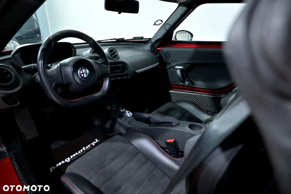 Alfa Romeo 4C 1750 TBi TCT - 11